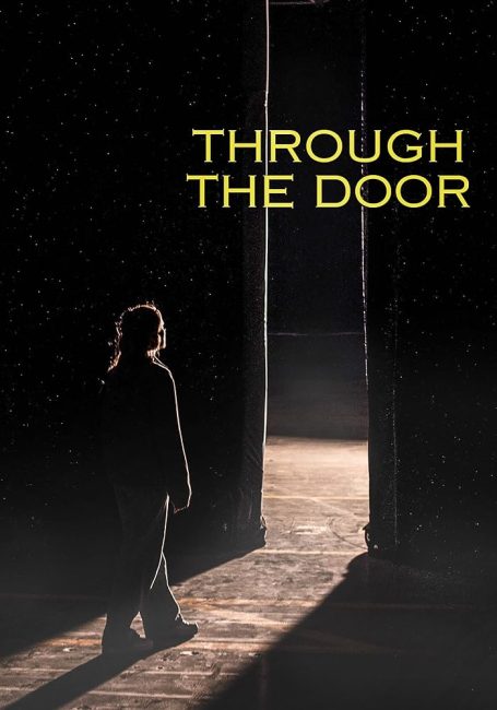 مشاهدة فيلم Through the Door 2024 مترجم